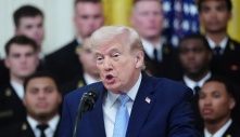 Ông Trump: NATO 'hèn nhát'