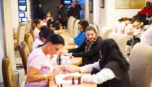 Làm Nail ở Mỹ một ngày kiếm được $1000 có thật hay không?