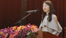 Bài diễn thuyết chấn động của nữ du học sinh sau 10 năm tốt nghiệp: Những người thắng ở vạch xuất phát chưa chắc có thể chạy tới cuối cùng!