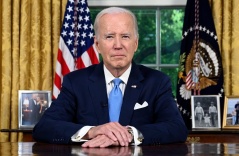 Tổng thống Biden ký luật về trần nợ công