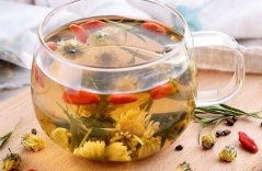 Một loại hạt ở Việt Nam được báo Anh ví như ‘kim cương đỏ‘, có giá bán cao gấp 10 lần ở Đức