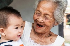 Về già cần giữ lấy tiền – Bài thơ ý nghĩa, đáng suy ngẫm lúc tuổi già