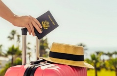 Vì sao du khách Mỹ đi đâu cũng được săn đón?