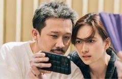 Sao Việt quyên góp ủng hộ đồng bào vùng lũ: Đại Nghĩa bán vàng, Việt Hương bất ngờ xin lỗi Sao Việt quyên góp ủng hộ đồng bào vùng lũ: Đại Nghĩa bán vàng, Việt Hương bất ngờ xin lỗi