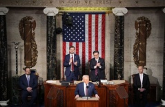 Ông Trump hứa hẹn 'kỷ nguyên vàng' trong phát biểu dài nhất trước quốc hội