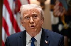 Ông Trump ký sắc lệnh yêu cầu chứng minh quốc tịch khi đi bỏ phiếu