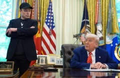 Ông Trump cảnh báo Elon Musk về 'hậu quả nghiêm trọng'