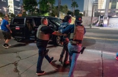 Cảnh sát Los Angeles bắt hàng loạt người vi phạm lệnh giới nghiêm