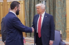 Tổng thống Mỹ ký sắc lệnh dỡ bỏ trừng phạt với Syria
