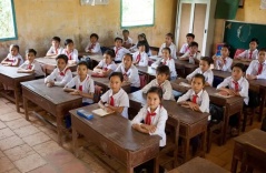 Báo Anh nêu lý do trẻ em Việt Nam học giỏi vượt trội