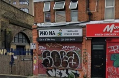 Nhà hàng Việt ở London bị phát hiện trữ đông thịt chó