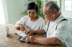 Người Mỹ không dám nghỉ hưu vì sợ thiếu tiền dưỡng già