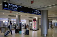 Mỹ dừng xử lý visa cho công dân 75 nước