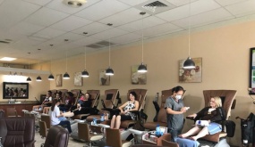 Nỗi buồn của người đi làm nails ở nơi xa xôi, khỉ ho cò gáy