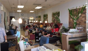 Sự thật đau lòng sau đồng tiền Việt kiều gửi về: Tỷ phú hay vỡ nợ, đều vì NAIL