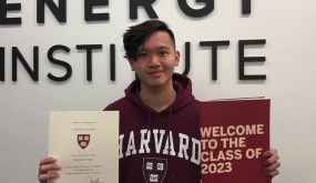 Chuyện về nam sinh gốc Việt mồ côi cha, ngủ gầm cầu trúng tuyển Đại Học Harvard