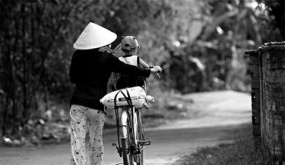 Khi mẹ còn sống, anh em là một gia đình, khi mẹ qua đời, chúng ta chỉ là người thân