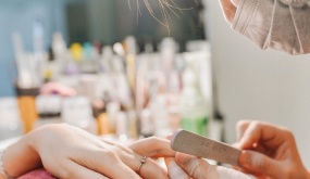 Làm nghề nail ở Mỹ: Sống ở Mỹ còn khổ hơn ở nhà