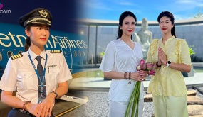 Nữ cơ trưởng đầu tiên của Việt Nam U40 không hề bị thời gian bào mòn, sắc vóc đời thực lấn át người nổi tiếng