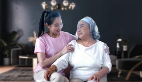 Tranh cãi việc tuyển “hầu gái” lương 470 triệu đồng/tháng ở Trung Quốc