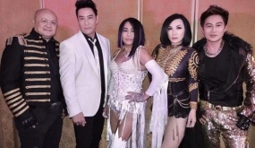 Lynda Trang Đài: Đam mê thời trang sặc sỡ, sexy bất chấp độ tuổi u60