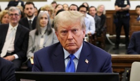 Ông Trump ra tòa tại New York