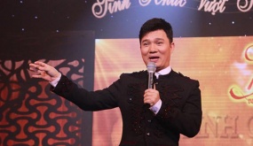 Ca sĩ Quang Linh ở tuổi U60: Vẫn sống độc thân vui tính, cơm tự nấu, quần áo tự giặt, tài sản giấu kín