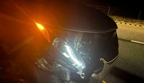 Đan Trường gặp tai nạn giao thông bên Mỹ: Túi khí đã bung, xe phát ra khói