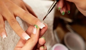 Làm Nail một ngày kiếm được $1,000 có thật hay không?