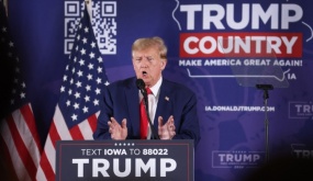 Ông Trump chế giễu tật nói lắp lúc nhỏ của ông Biden