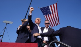 Những khoảnh khắc sinh tử trong vụ ông Trump bị ám sát hụt
