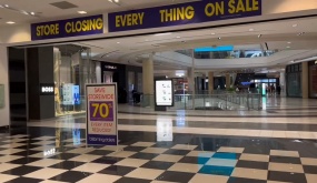 Cửa hàng Bloomingdale’s tại San Francisco giảm giá 70% để chuẩn bị đóng cửa tại San Francisco Centre