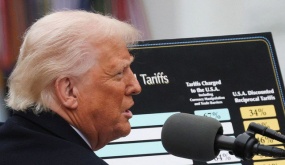 Người Mỹ sẽ sớm nhận 'nỗi đau' từ đòn thuế mới của Tổng thống Trump