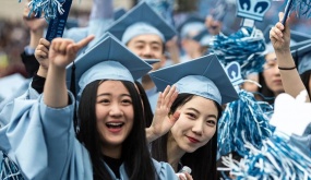 Sinh viên Trung Quốc ngần ngại theo đuổi 'giấc mơ Mỹ'