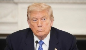 Ông Trump hoãn áp thuế với Trung Quốc thêm 90 ngày