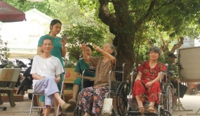 'Góc khuất' viện dưỡng lão