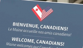Loạt thành phố Mỹ tìm cách kéo người Canada trở lại