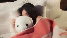 Có 2 thứ nên đặt gần giường ngủ và 3 thứ nên để 'càng xa càng tốt', nhiều người không hề biết nên vô tình gây ảnh hưởng xấu tới sức khỏe
