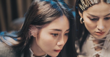 Rich kid Cẩm Tú: 'Ở Mỹ 7 năm, về Việt Nam tôi như người ngoại quốc' Rich kid Cẩm Tú: 'Ở Mỹ 7 năm, về Việt Nam tôi như người ngoại quốc'