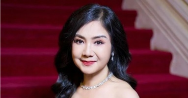 Tuổi 54 của NSND Thu Hà: Trẻ đẹp bất chấp thời gian, sống bình lặng kín đáo Tuổi 54 của NSND Thu Hà: Trẻ đẹp bất chấp thời gian, sống bình lặng kín đáo