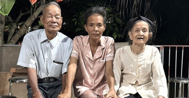 Ròng rã 17 năm tìm người vợ mất tích và cuộc đoàn tụ kỳ diệu Ròng rã 17 năm tìm người vợ mất tích và cuộc đoàn tụ kỳ diệu