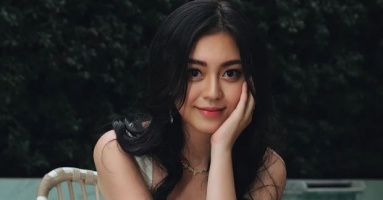 Ái nữ gia tộc siêu giàu Việt Nam là hình mẫu được bao nhiêu người ngưỡng mộ: Đã đẹp còn giỏi và giàu, học trường học phí gần 2 tỷ Ái nữ gia tộc siêu giàu Việt Nam là hình mẫu được bao nhiêu người ngưỡng mộ: Đã đẹp còn giỏi và giàu, học trường học phí gần 2 tỷ