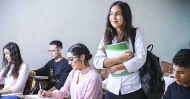 Du học Anh và Mỹ: Bằng thạc sĩ tại nước nào tốt hơn?