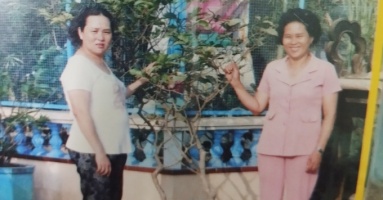 Mong ước tìm mẹ của chị em song sinh bị bỏ rơi Mong ước tìm mẹ của chị em song sinh bị bỏ rơi