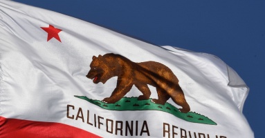Những luật mới có hiệu lực từ 1 Tháng Bảy ở California