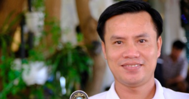 Tài xế công nghệ kể lại chuyện trả ví cho thủy thủ tàu sân bay Mỹ Tài xế công nghệ kể lại chuyện trả ví cho thủy thủ tàu sân bay Mỹ