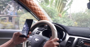 Người Việt kể chuyện học lái xe ở Đức: Bật khóc vì quá tốn kém, mất thời gian và vất vả Người Việt kể chuyện học lái xe ở Đức: Bật khóc vì quá tốn kém, mất thời gian và vất vả
