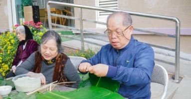 Phó Giáo sư 'cải tiến chữ quốc ngữ' Bùi Hiền: 88 tuổi, 5 người con vẫn lựa chọn sống ở Viện Dưỡng lão Phó Giáo sư 'cải tiến chữ quốc ngữ' Bùi Hiền: 88 tuổi, 5 người con vẫn lựa chọn sống ở Viện Dưỡng lão