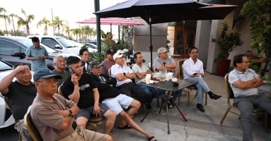 Dân Little Saigon ‘bình luận’ trận Mỹ thắng Việt Nam 3-0 tại World Cup Nữ Dân Little Saigon ‘bình luận’ trận Mỹ thắng Việt Nam 3-0 tại World Cup Nữ