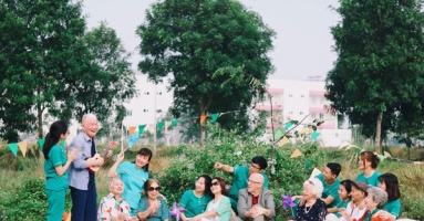 Gửi bố mẹ vào viện dưỡng lão: Phụ thuộc vào cách ứng xử của con cái hay nhu cầu của bố mẹ?